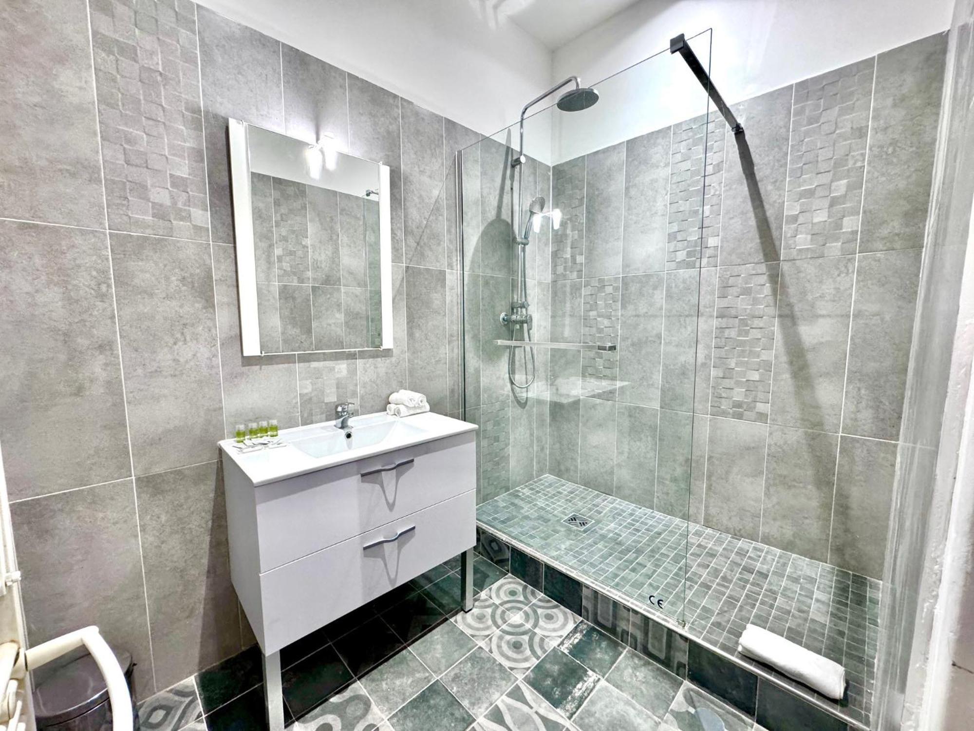 Aparthotel Riviera - Pont Vieux 2 - Old Town - Charm 2 Bedrooms Apartement Ac - 5Mn Beach นีซ ภายนอก รูปภาพ